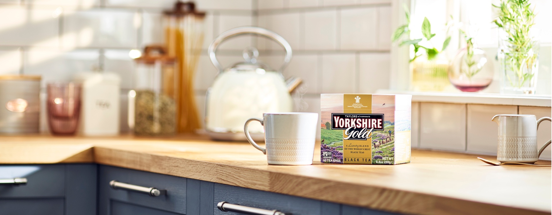 Top Food Feinkost - Yorkshire Tea Gold Slider 1920x750